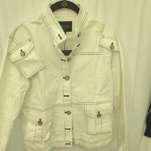 Aleeza PARIS Women's White Jean Jacket With Black Stitching Size Medium NWT